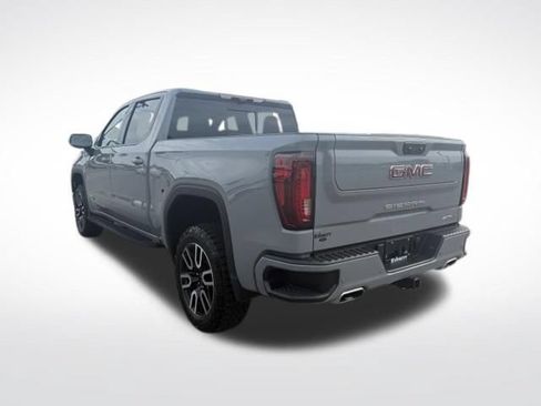 Used 2024 GMC Sierra 1500 AT4 w/ Technology Package AWD/4WD image 5