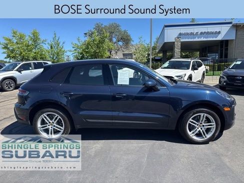 Used 2022 Porsche Macan AWD/4WD image 3