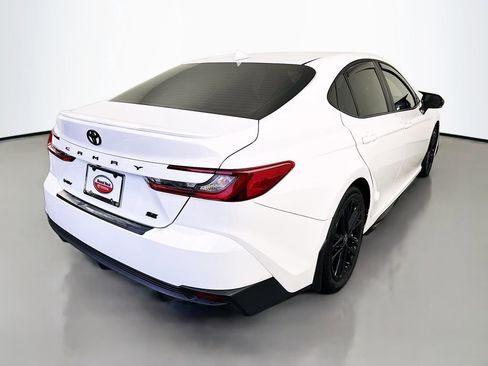 Certified 2025 Toyota Camry SE image 5