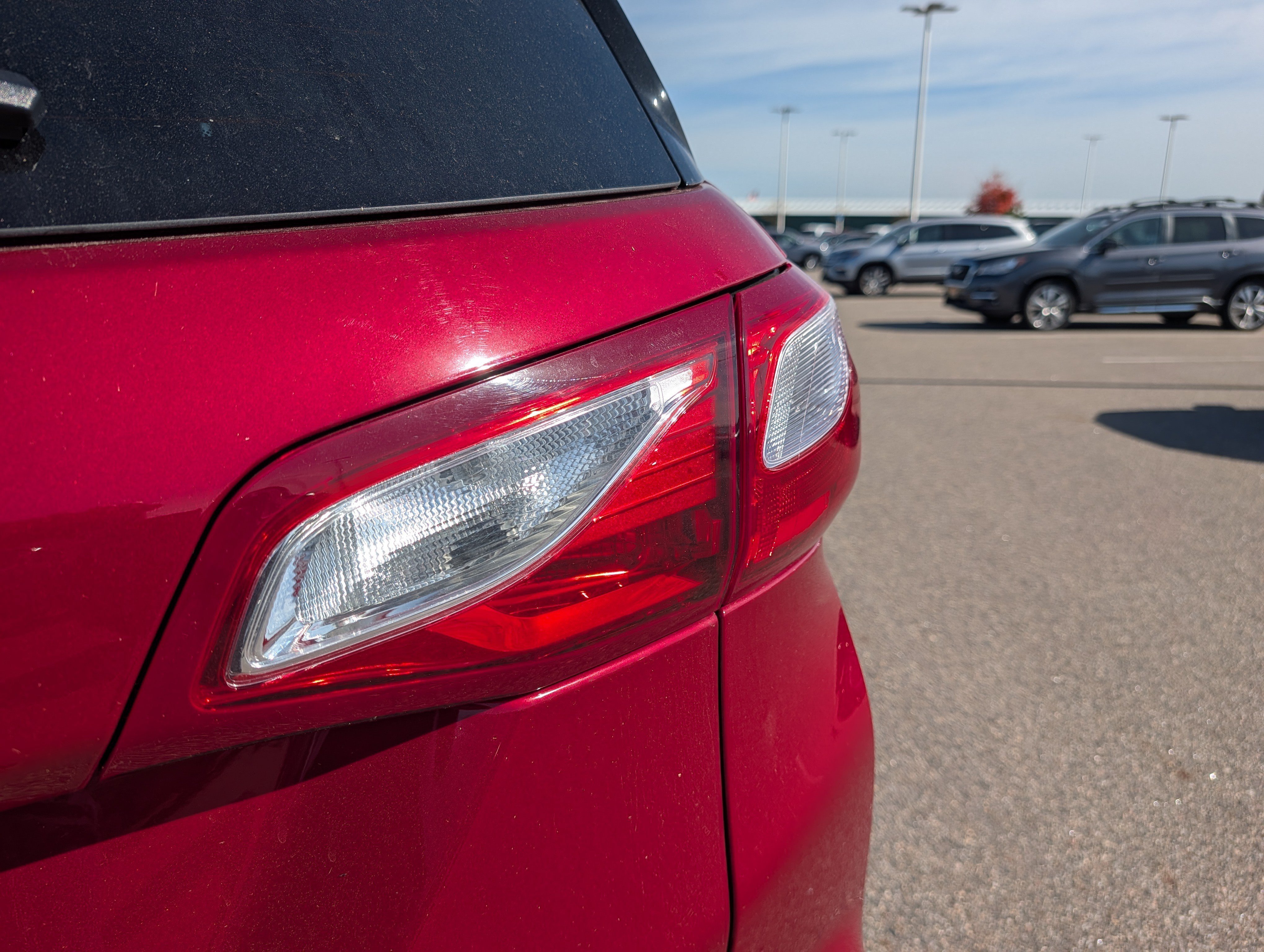 Used 2020 Chevrolet Equinox LT FWD image 5