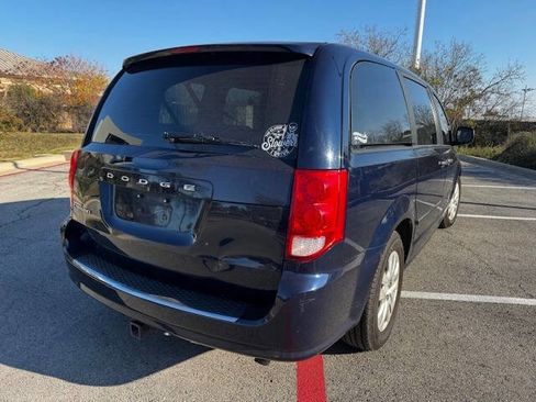 Used 2016 Dodge Grand Caravan American Value Package w/ UConnect Hands-Free Group image 11