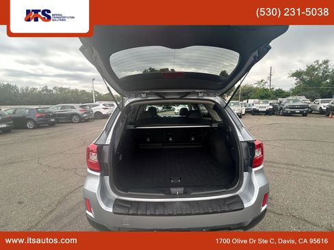 Used 2017 Subaru Outback 2.5i Limited image 14