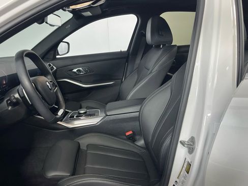 Used 2025 BMW 330i xDrive 330i xDrive image 23