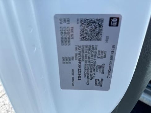 Certified 2024 GMC Savana 2500 w/ Driver Convenience Package RWD image 29