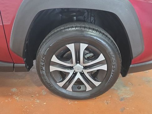 Used 2019 Toyota RAV4 Adventure image 11