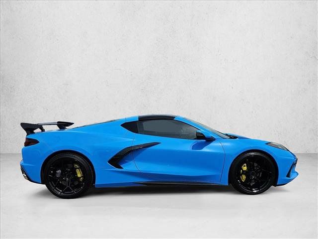 Used 2022 Chevrolet Corvette Stingray Coupe w/ 1LT RWD image 4