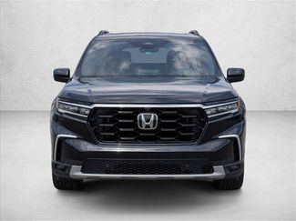Used 2024 Honda Pilot Touring video 2