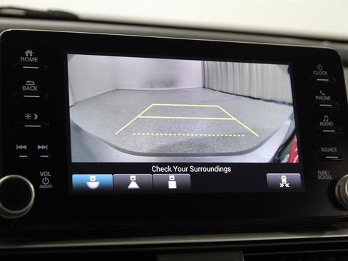 Used 2019 Honda Accord EX image 12