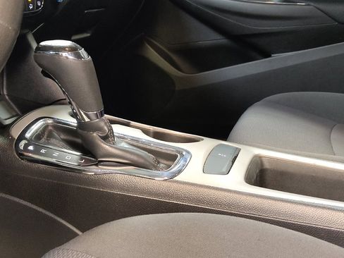 Used 2018 Chevrolet Cruze LS image 26