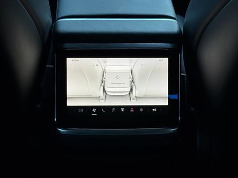 Used 2021 Tesla Model S Plaid image 32