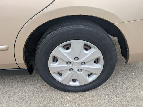 Used 2004 Honda Accord LX image 16
