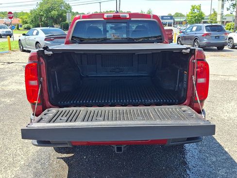 Used 2017 Chevrolet Colorado Z71 AWD/4WD image 18