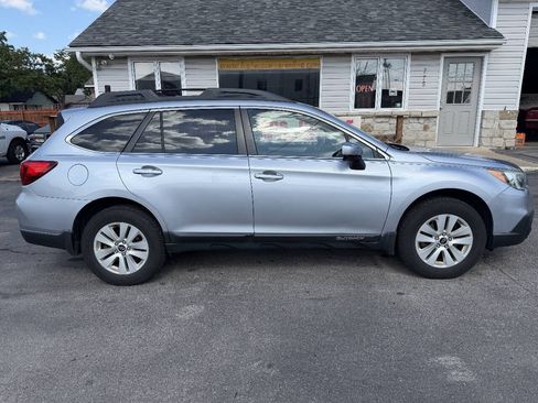 Used 2016 Subaru Outback 2.5i Premium AWD/4WD image 8