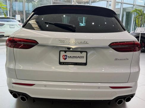 Used 2025 Maserati Grecale Modena AWD/4WD image 13