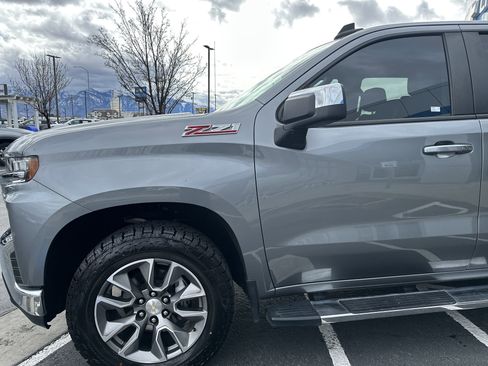 Used 2021 Chevrolet Silverado 1500 LT w/ All Star Edition Plus image 9