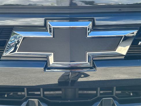 Used 2024 Chevrolet Silverado 1500 RST image 17