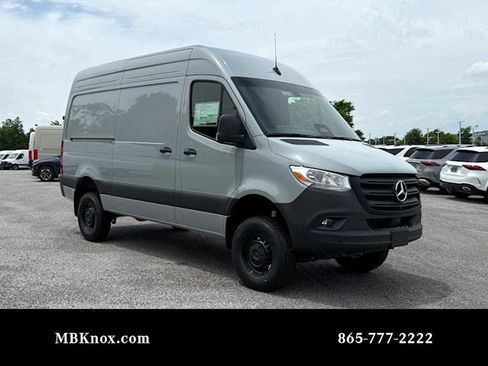 New 2025 Mercedes-Benz Sprinter 2500 image 1