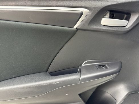 Used 2019 Honda Fit LX image 37