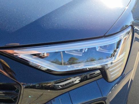 Certified 2024 Audi Q8 e-tron Premium image 36