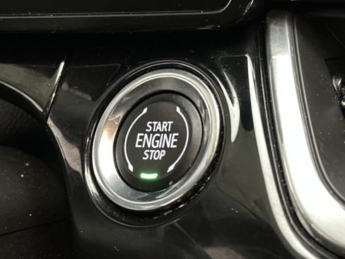 Used 2025 Chevrolet Trax RS w/ Driver Confidence Package image 26