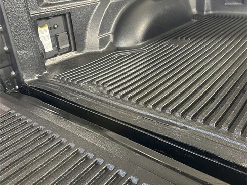 Used 2022 Ford F150 Lariat w/ Equipment Group 502A High image 33