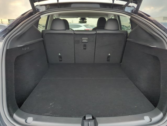 Used 2025 Tesla Model Y Long Range RWD image 5