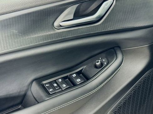 New 2025 Jeep Grand Cherokee Altitude AWD/4WD image 20