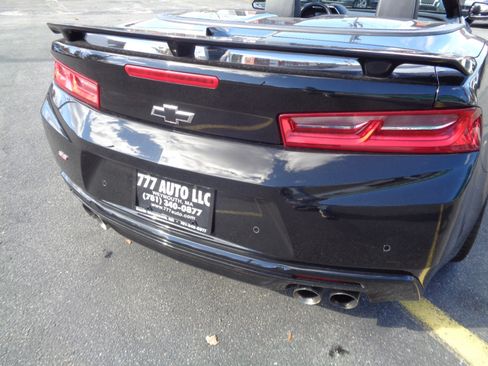 Used 2017 Chevrolet Camaro SS image 24