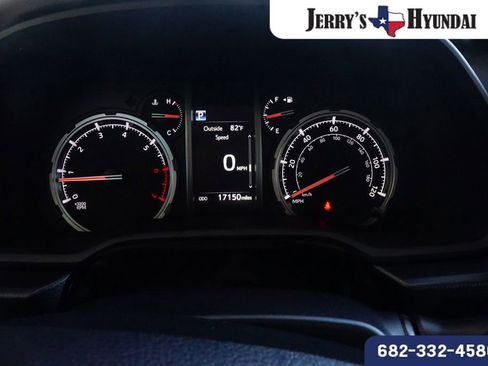 Used 2024 Toyota 4Runner Limited AWD/4WD image 11