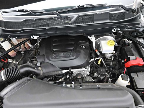 Used 2024 RAM 2500 Big Horn image 21