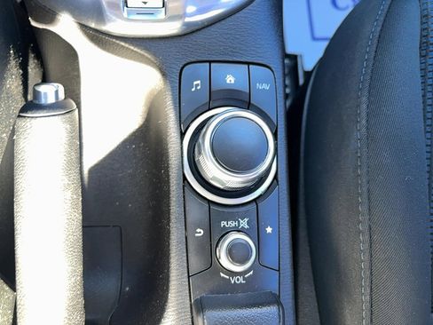 Used 2017 Toyota Yaris iA image 25