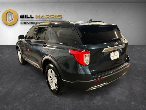 Used 2024 Ford Explorer XLT w/ Equipment Group 202A AWD/4WD image 11