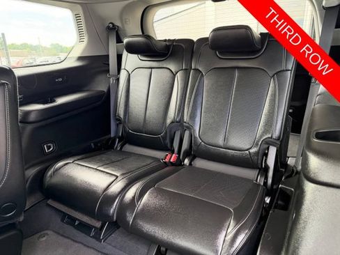 Used 2023 Jeep Grand Cherokee L Limited w/ Luxury Tech Group II AWD/4WD image 18