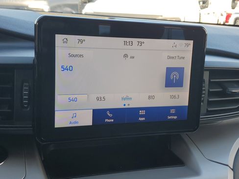 Used 2023 Ford Explorer XLT image 8