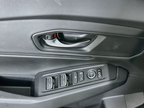 Used 2025 Honda Accord SE image 15
