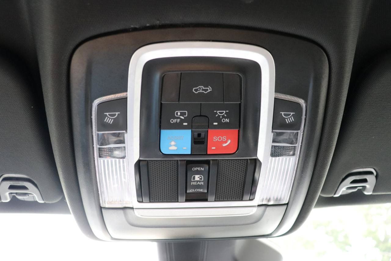 Used 2025 RAM 1500 Laramie AWD/4WD image 49