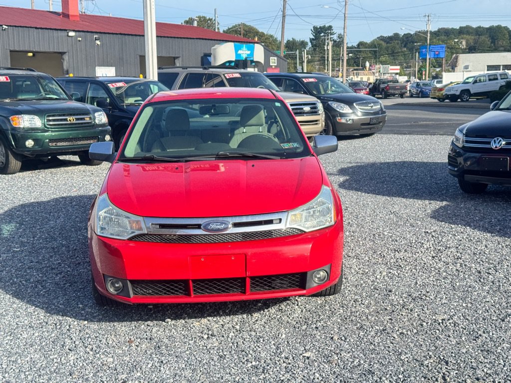 Used 2008 Ford Focus SE FWD image 2