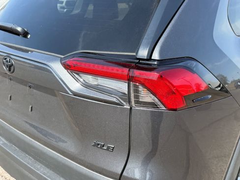 Used 2025 Toyota RAV4 XLE Premium w/ Weather Package FWD image 8