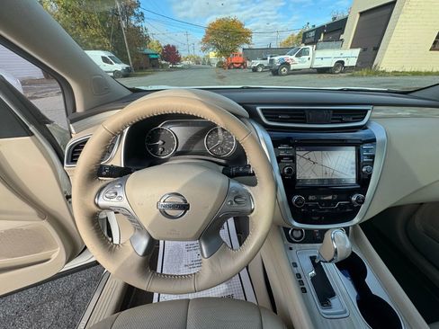 Used 2017 Nissan Murano SL w/ SL Technology Package image 16