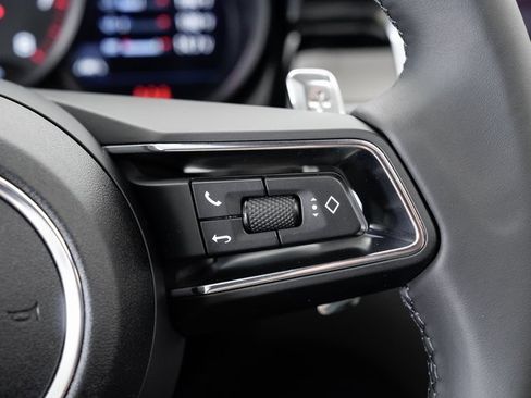 New 2025 Porsche Macan image 13