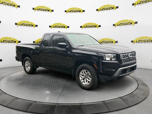 Used 2024 Nissan Frontier SV w/ Technology Package image 7