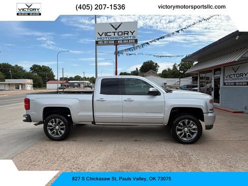 Used 2018 Chevrolet Silverado 1500 LT w/ All Star Edition AWD/4WD image 1