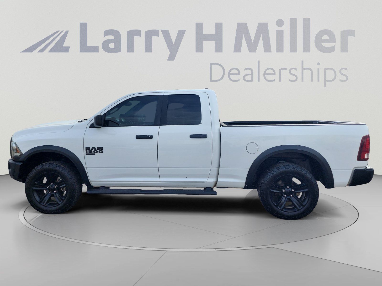 Used 2022 RAM 1500 Warlock w/ Electronics Group AWD/4WD image 2
