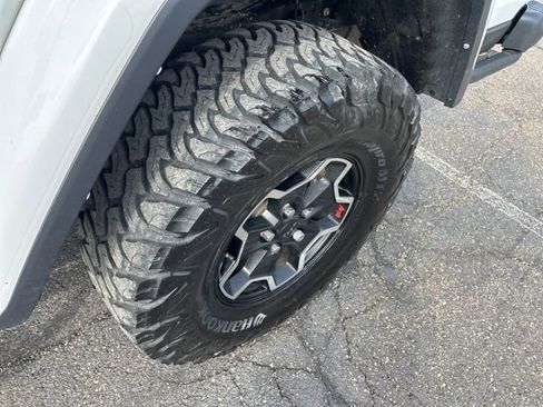 Used 2022 Jeep Gladiator Rubicon w/ LED Lighting Group image 18