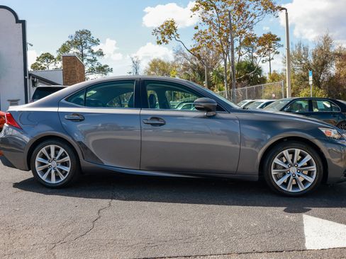 Used 2016 Lexus IS 200t image 18