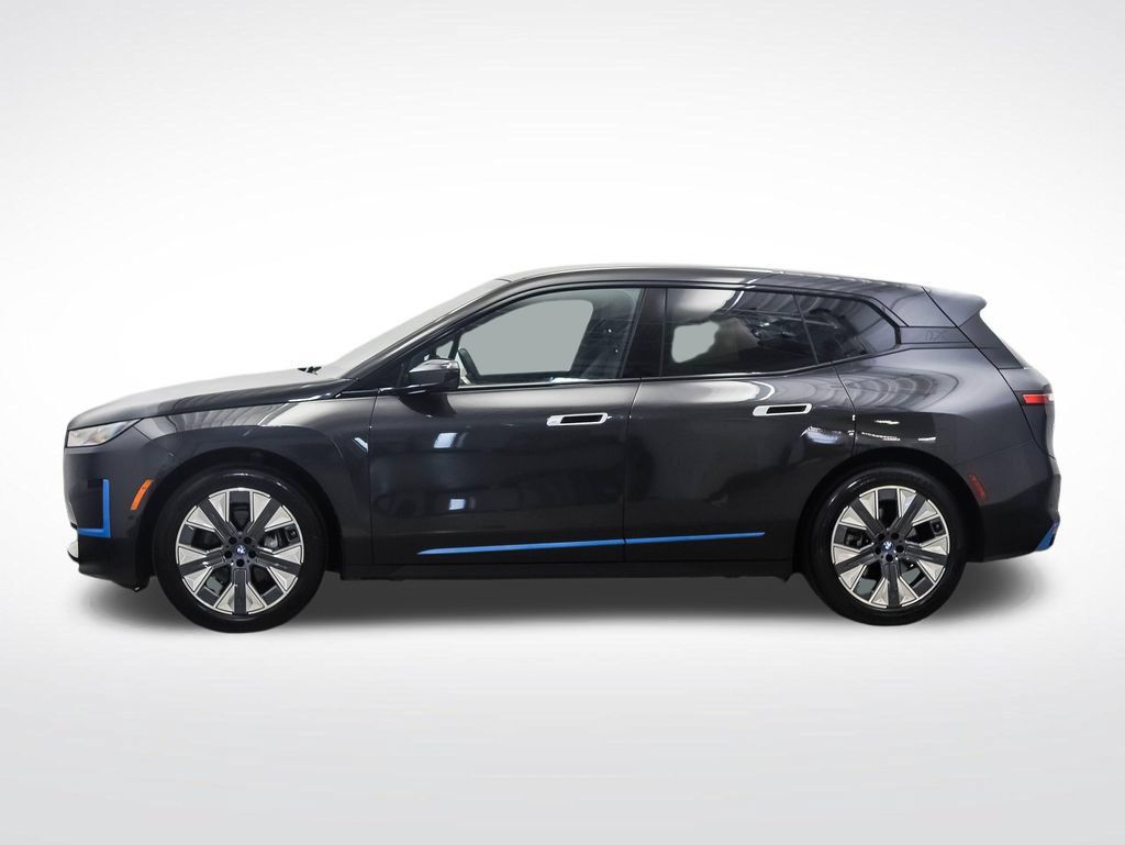 Certified 2024 BMW iX xDrive50 w/ Convenience Package AWD/4WD image 2