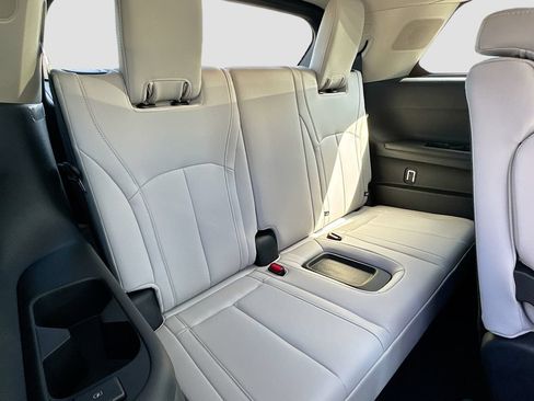 Certified 2026 INFINITI QX60 Luxe w/ Cargo Package FWD image 30
