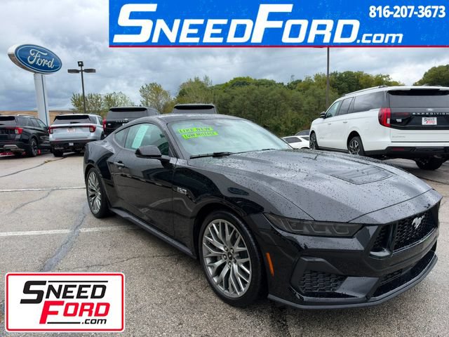 Used 2026 Ford Mustang GT Premium RWD image 1