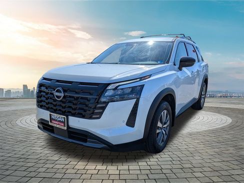 New 2026 Nissan Pathfinder SL AWD/4WD image 8