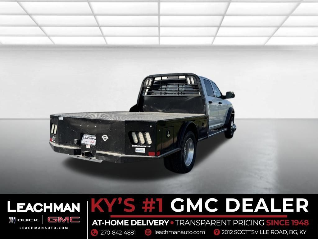 Used 2021 RAM 5500 Tradesman w/ Chrome Appearance Group AWD/4WD image 3